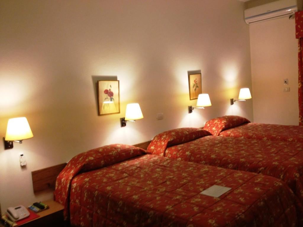 Embassy Hotel Beirut Room photo