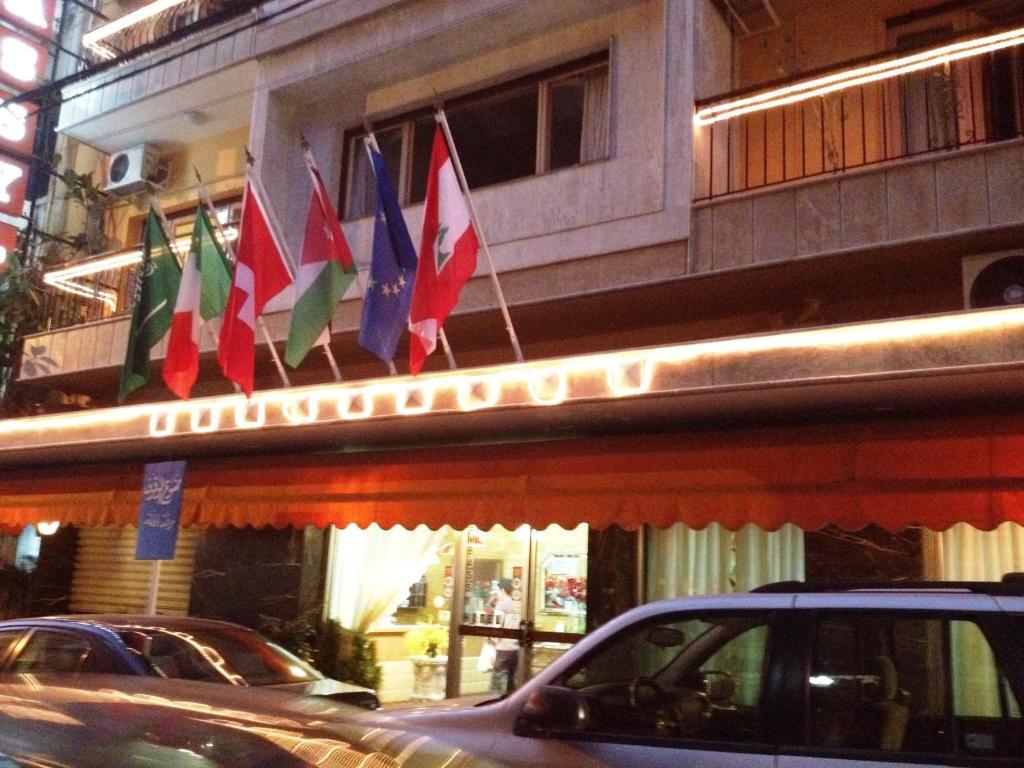 Embassy Hotel Beirut Exterior photo
